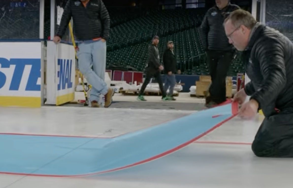 NHL – Voici comment on construit un rink extérieur