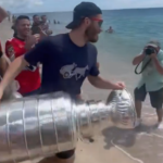 NHL – La coupe Stanley se baigne sur une plage de la Floride