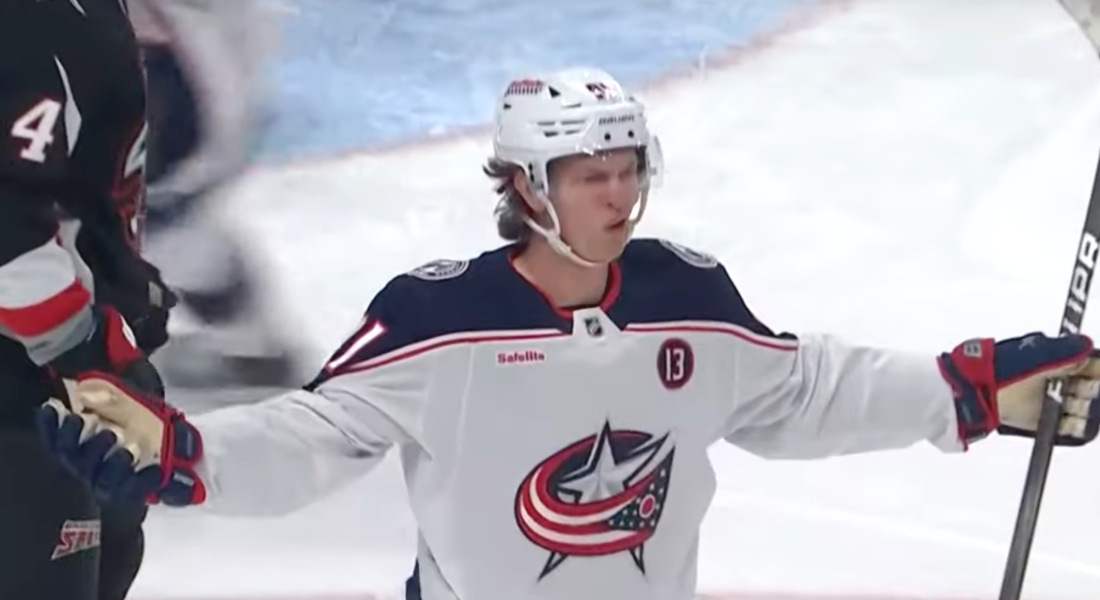 ▶️ NHL – Le magnifique Spin-O-Rama de Kent Johnson (CBJ)