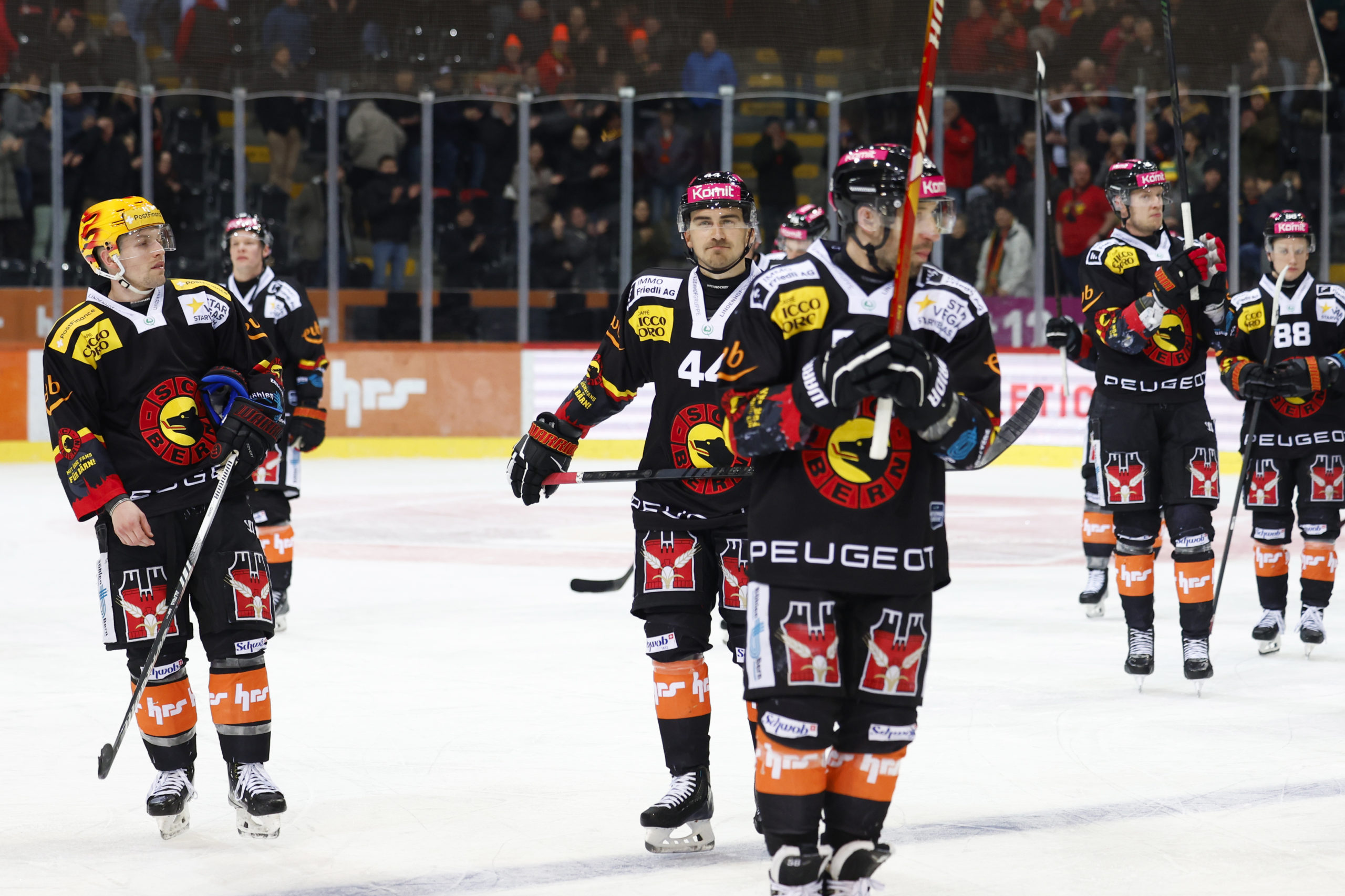 ▶️ NATIONAL LEAGUE – Les Highlights du match Berne vs Fribourg