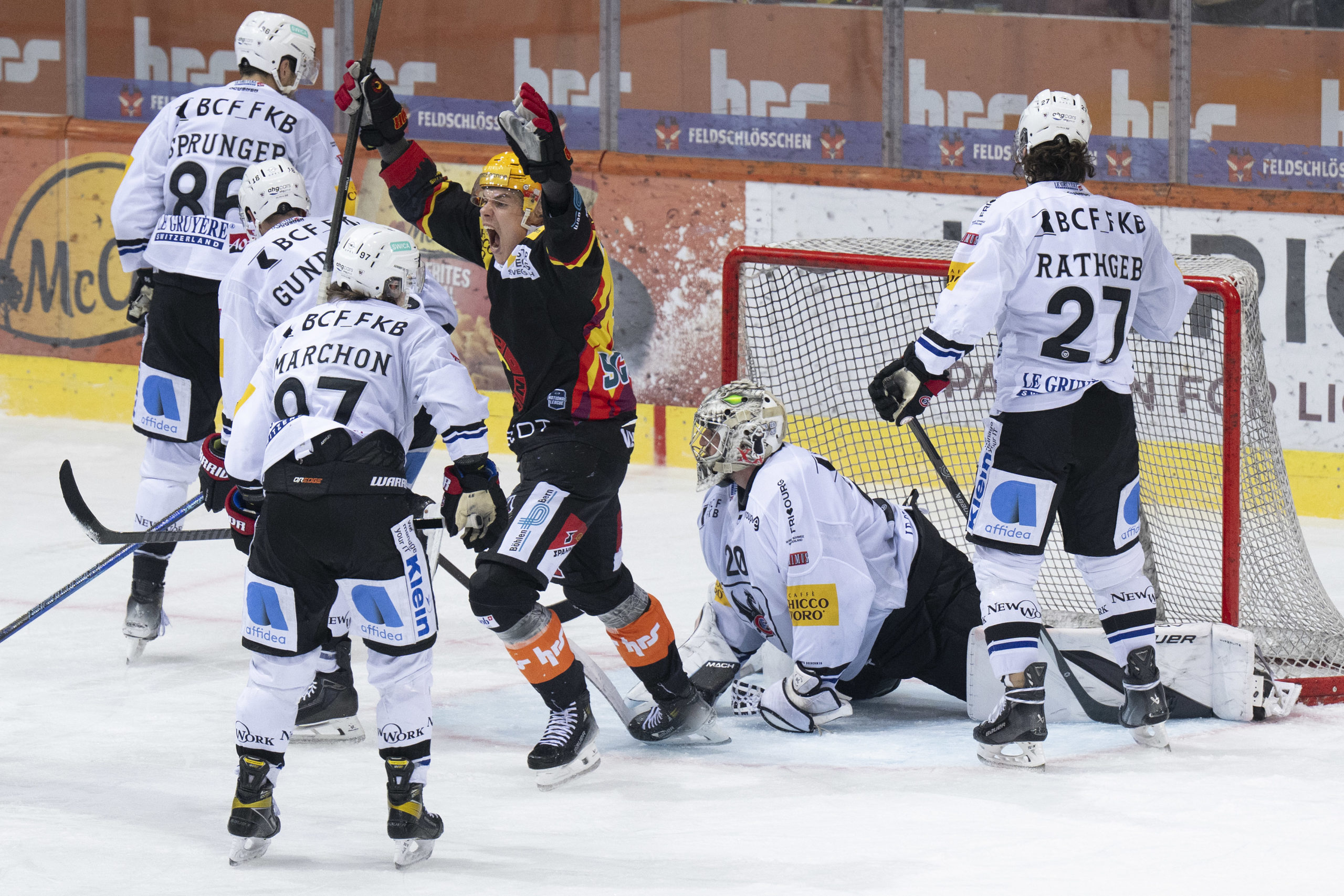 ▶️ NATIONAL LEAGUE – Les Highlights du match Berne vs Fribourg