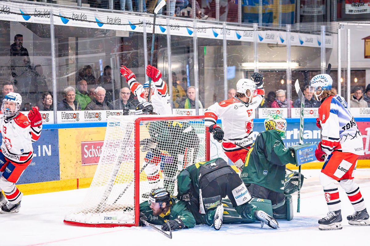 SWISS LEAGUE – Un doublé de Fuss offre quatre pucks de qualification à Viège