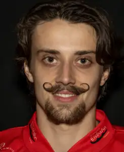 Nik Holstein