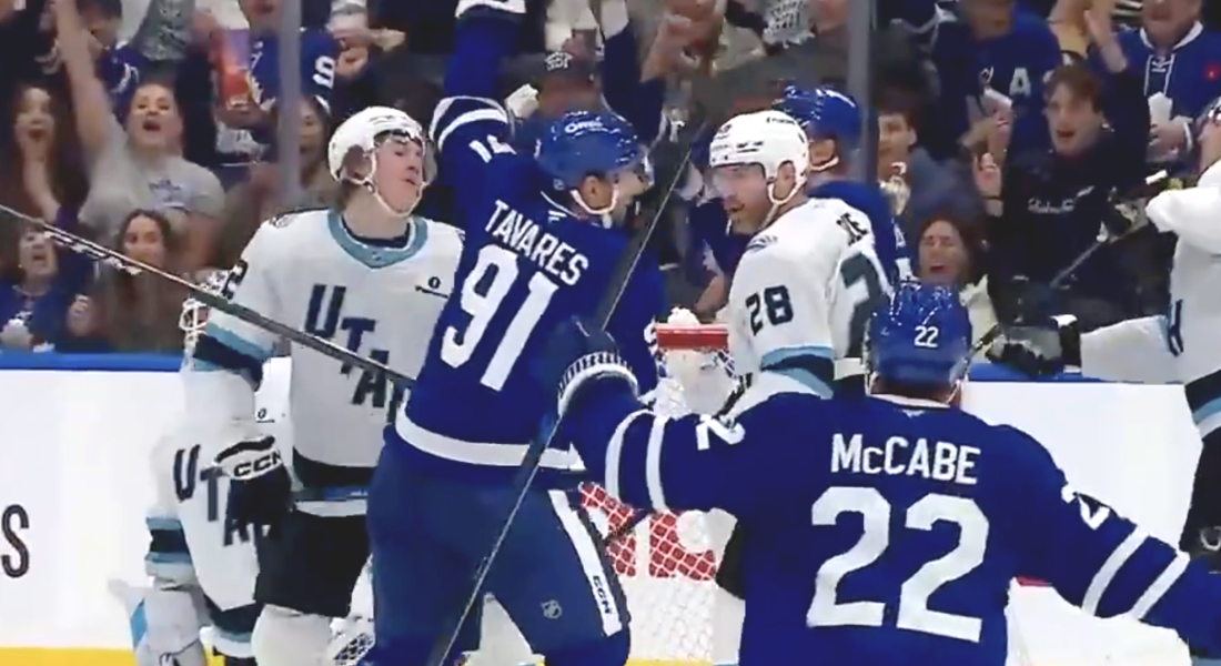 ▶️ NHL – Tavares (TOR): et le 901ème a suivi dans la foulée