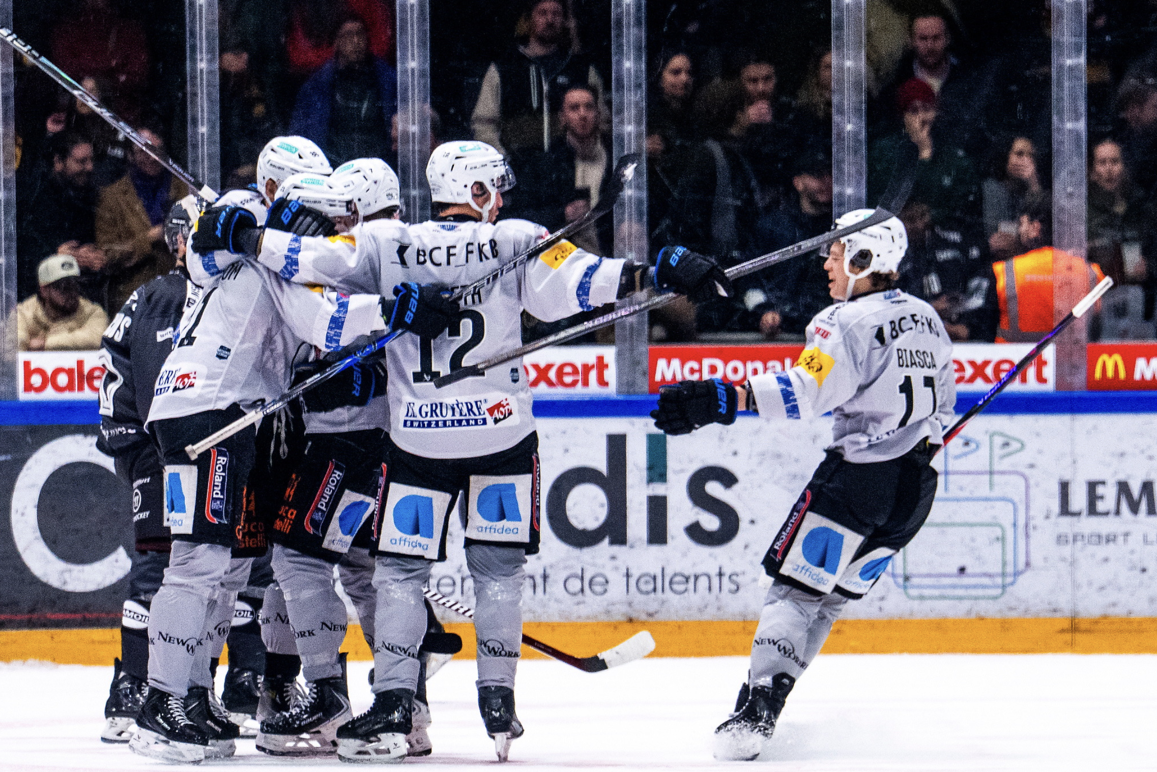 NATIONAL LEAGUE – QUARTS: pour Fribourg à Rapperswil, il faudra plus que du talent. Du caractère!