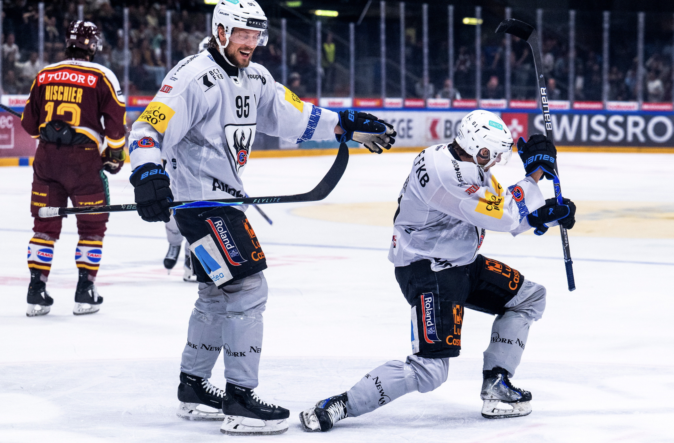 NATIONAL LEAGUE -DEMI-FINALES: Genève-Servette joue sa peau, Gottéron son mental