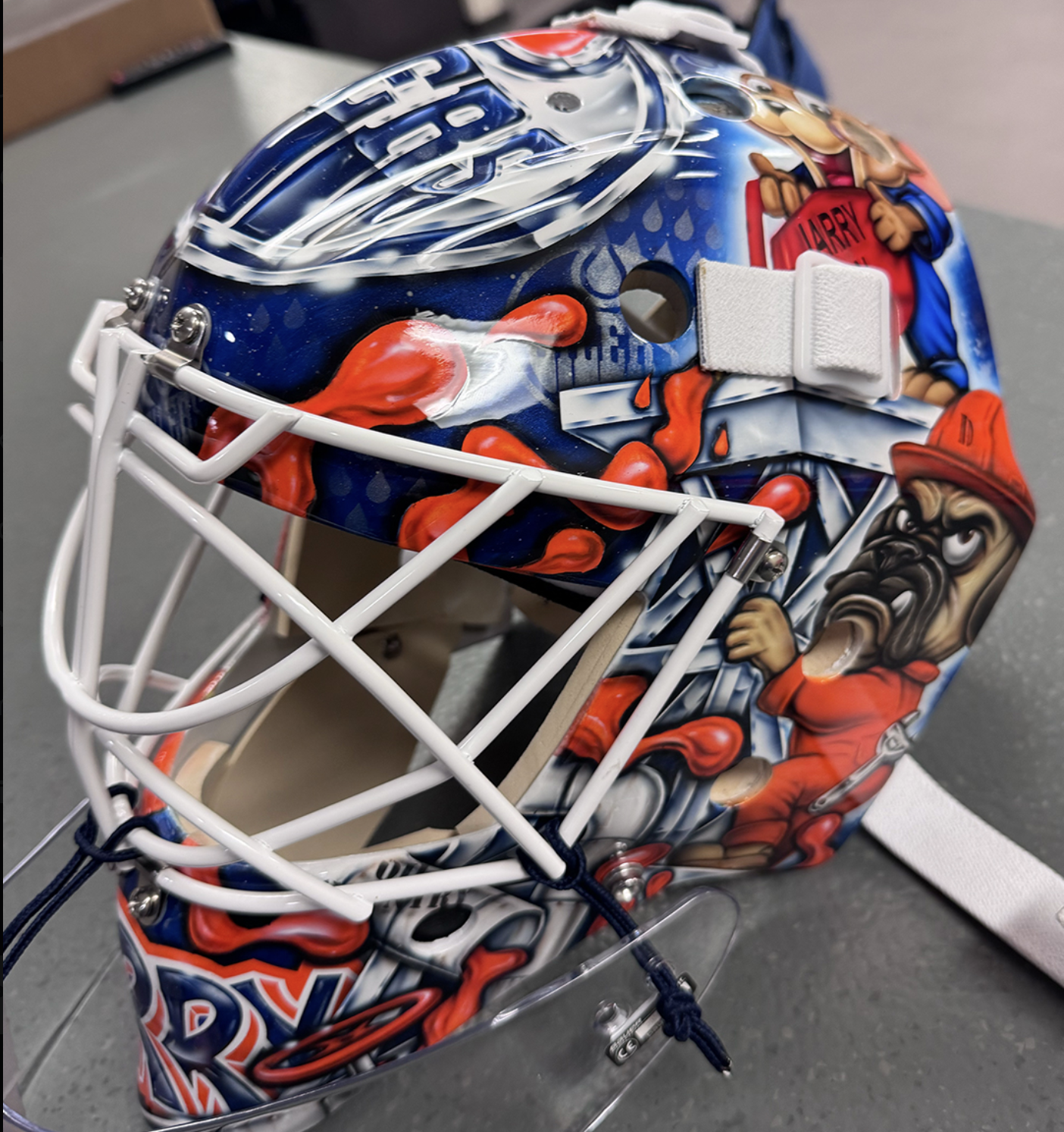 NHL – Le nouveau masque de TristaN Jarry avec les Oilers
