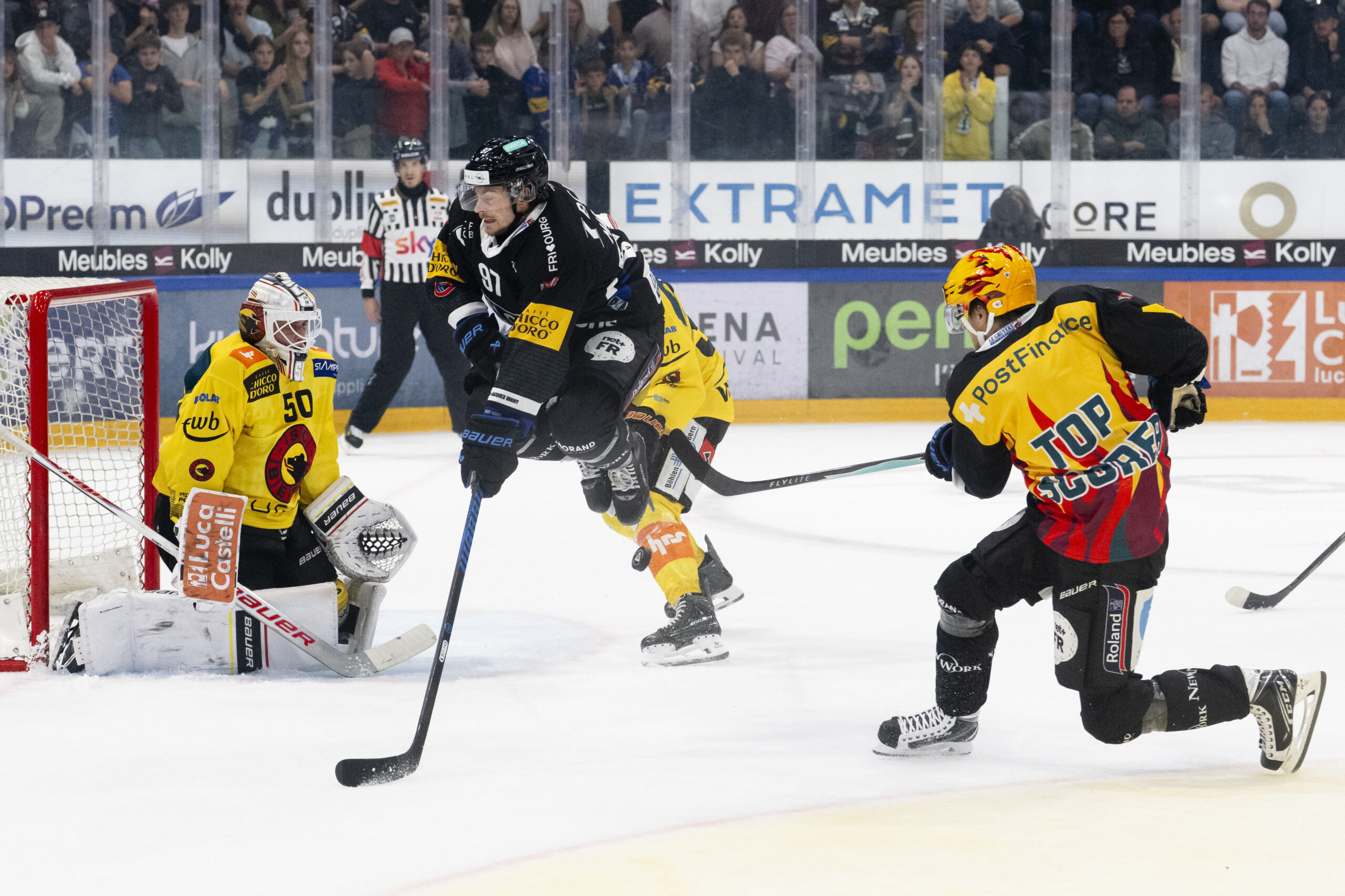 NATIONAL LEAGUE – Malgré un doublé de Dionicio (SCB), Gottéron gagne au jeu des situations spéciales