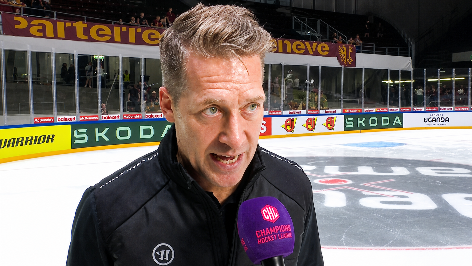 GENÈVE – SAM HALLAM: «Nous devons améliorer notre structure de jeu, jour après jour»