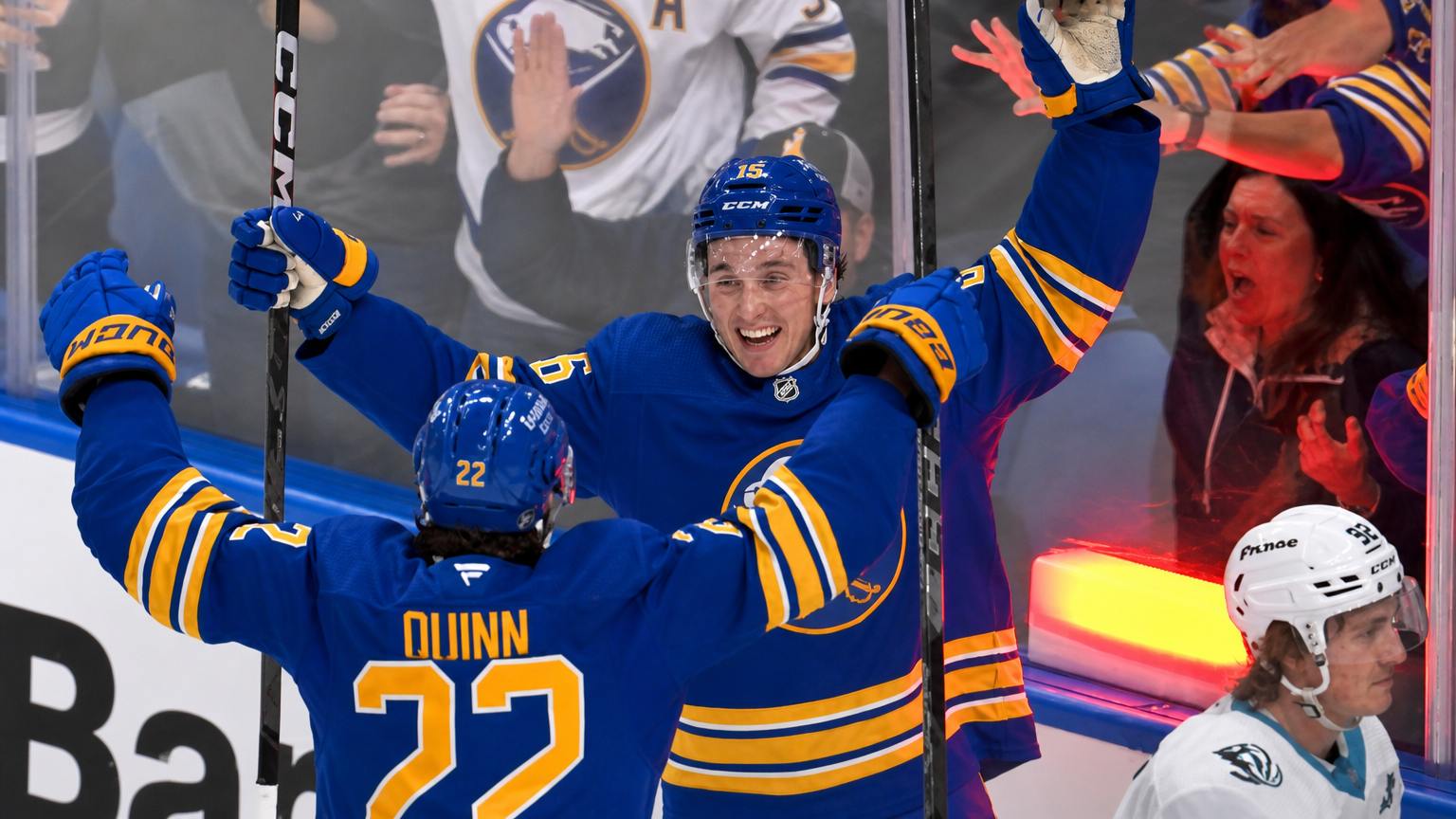 NHL – Buffalo offre huit ans de contrat à Noah Östlund