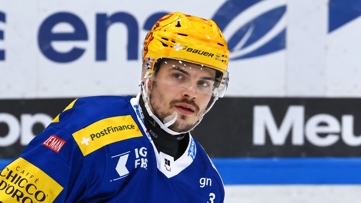 NATIONAL LEAGUE – Sandro Schmid offre la victoire à Gottéron en prolongation