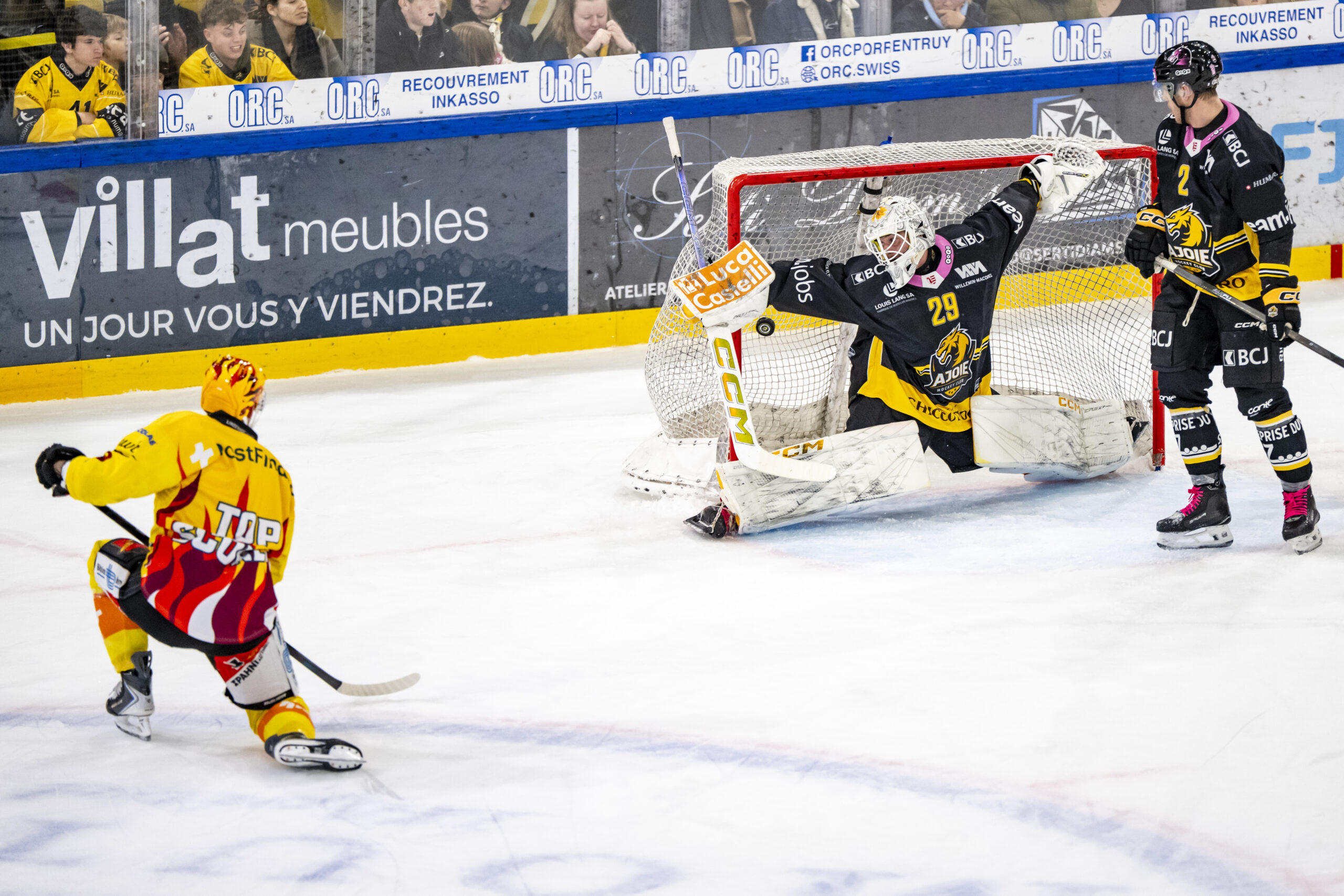 ▶️ Les images du match Ajoie vs Berne