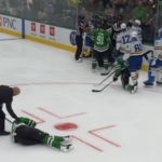 NHL – Brandon Carlo (STL) expulsé après un violent coup de genou
