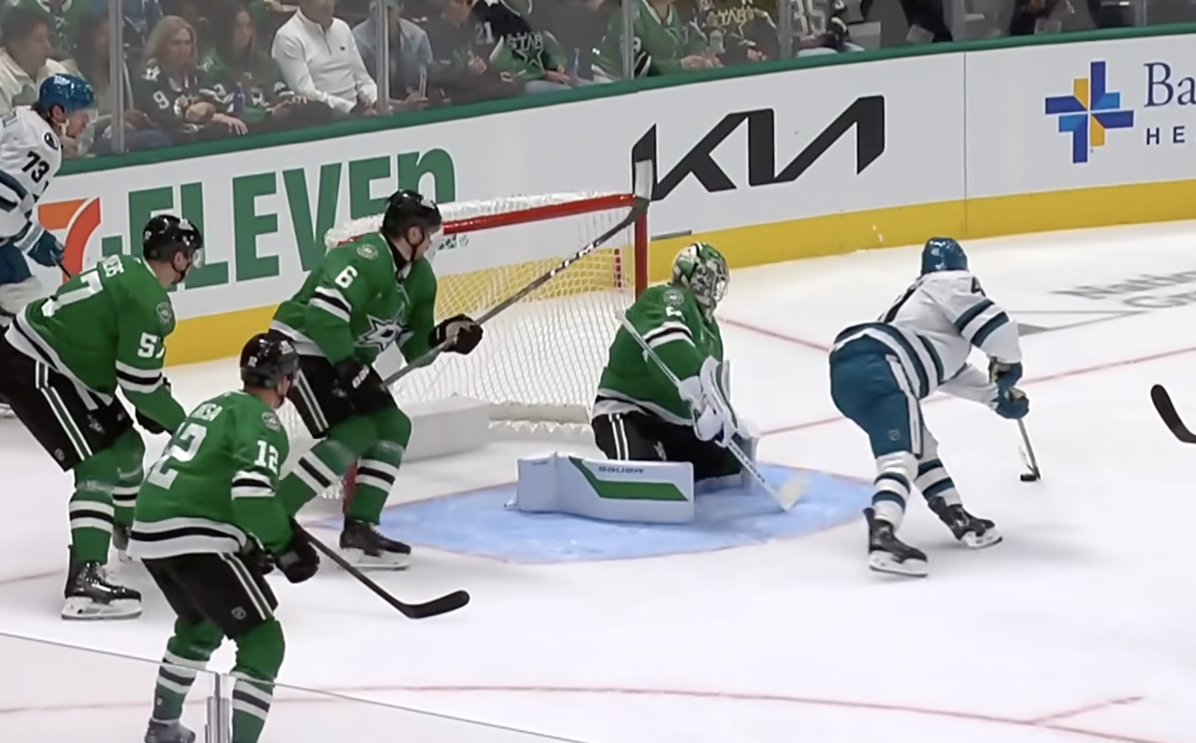 La nuit des Suisses – Bichsel et Dallas corrigent les Sharks privés de Celebrini