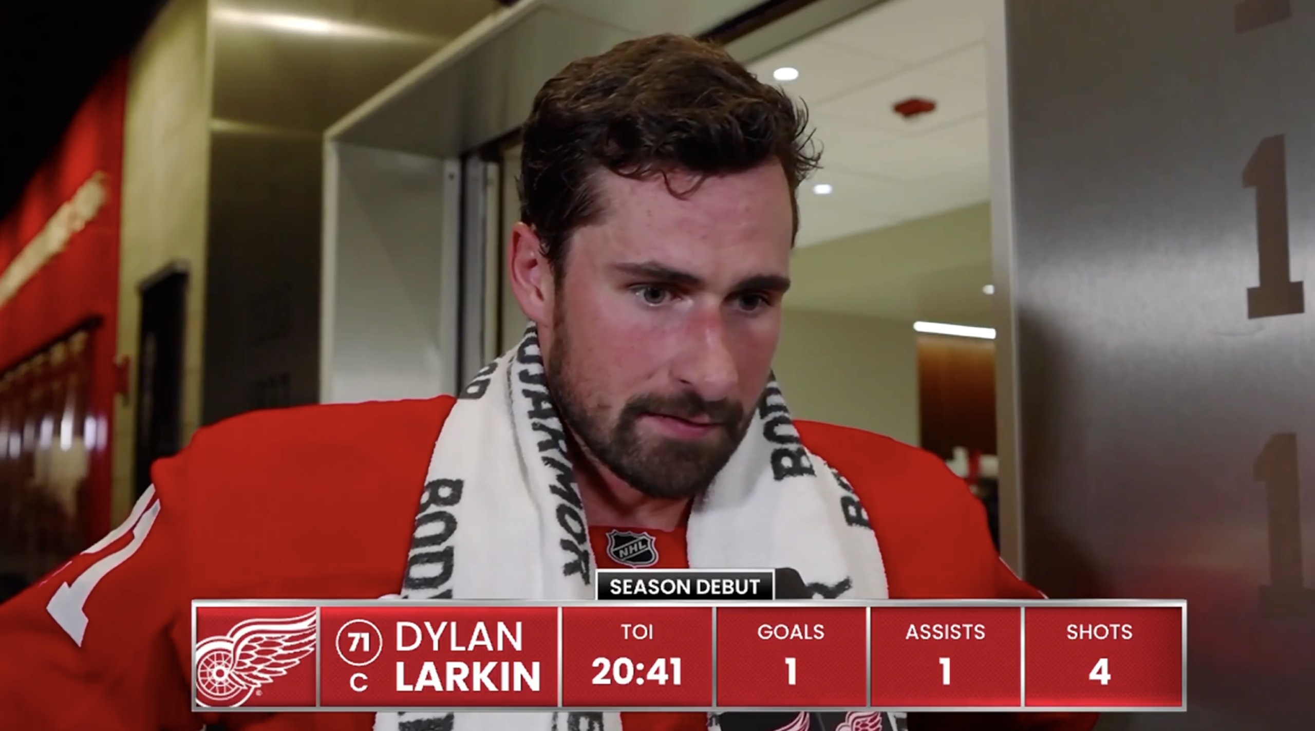 ▶️ NHL – Dylan Larkin répond aux huées des fans de Detroit par un but