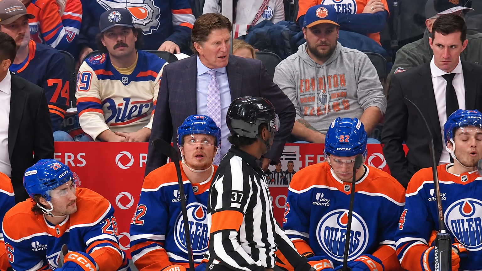▶️ NHL – Revivez la fin de match «crazy» entre Edmonton et Carolina